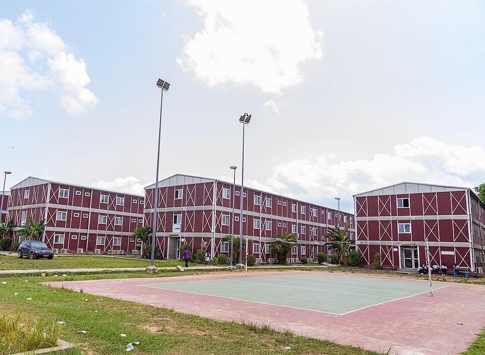 RÉSIDENCES ÉTUDIANTES : INJS